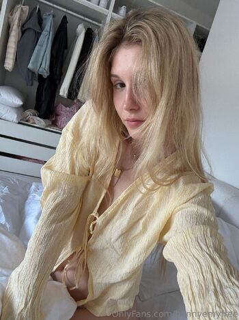 Emily FRE / bunnyemyfree nude photo #11