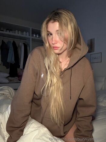 Emily FRE / bunnyemyfree nude photo #25