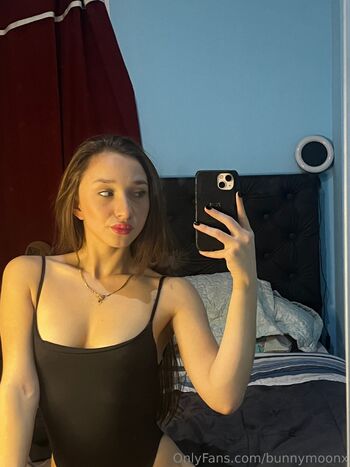An / bunnymoonx nude photo #12