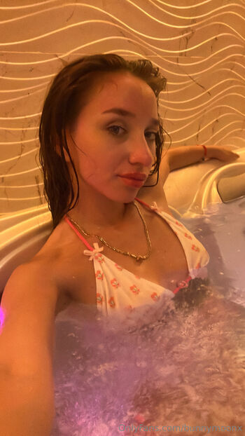 An / bunnymoonx nude photo #32