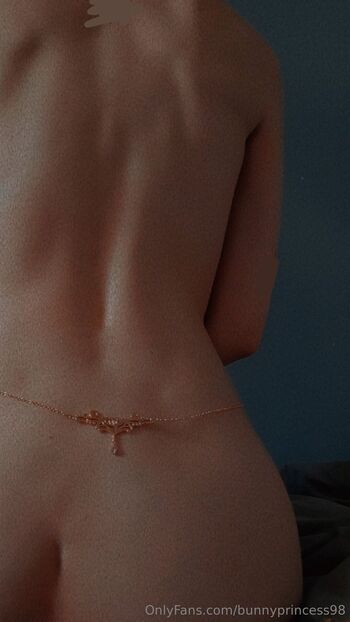 Bunnyprincess9 / bunnyprincess98 nude photo #35