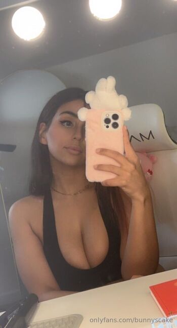 Squishie / bunnyscake nude photo #12