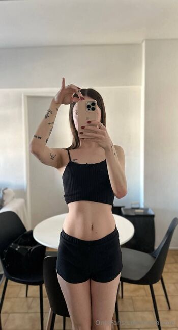 Zoe / bunnyzoe nude photo #4