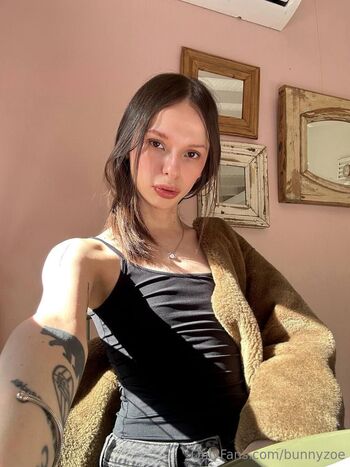 Zoe / bunnyzoe nude photo #8