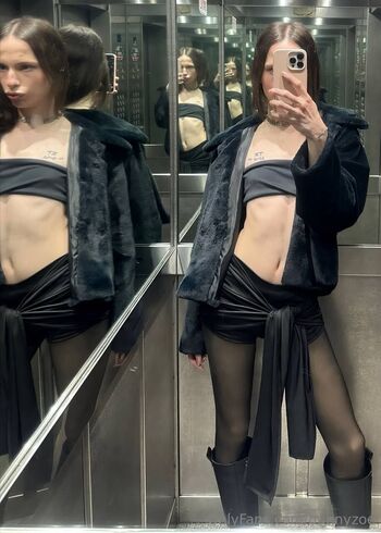 Zoe / bunnyzoe nude photo #19