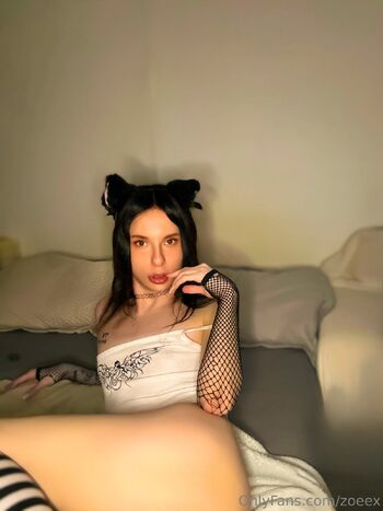 Zoe / bunnyzoe nude photo #35