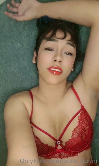 Bunn / buns_bunni nude photo #15