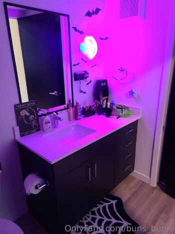 Bunn / buns_bunni nude photo #29