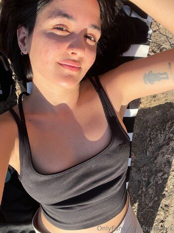 Latín girl / burbuxxx / burbionly nude photo #28