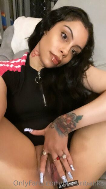 BussinBank / bussinbanks nude photo #12