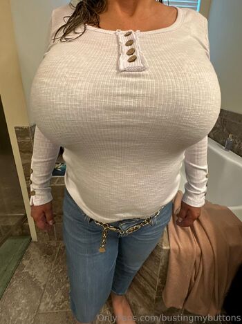 BustingMyButton / bustingmybuttons nude photo #3