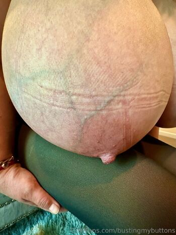 BustingMyButton / bustingmybuttons nude photo #38
