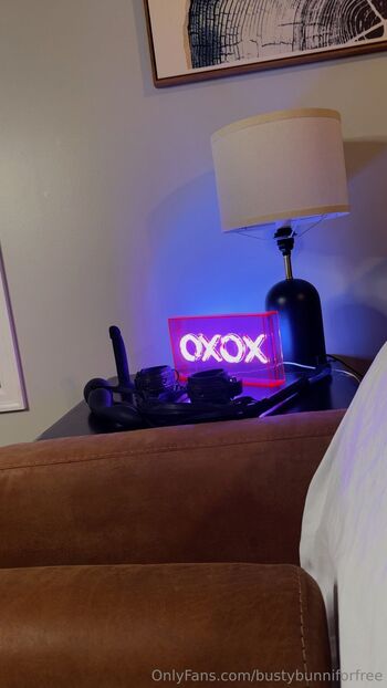 Busty Bunni / bustybunniforfree nude photo #1