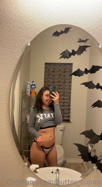 Buttercup_Cakes / butter_cupxp nude photo #13