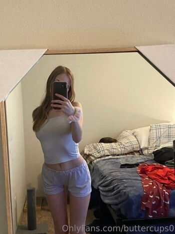 Wet We / buttercups0 nude photo #5