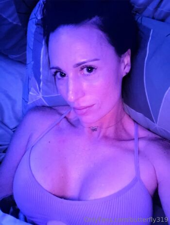 Monic / butterfly319 nude photo #3