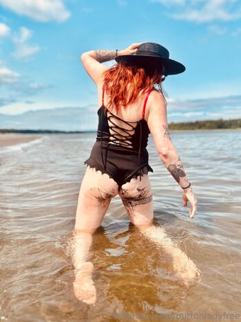 Kate The Button Lad / buttonladyfree / buttonladyafterdark nude photo #7