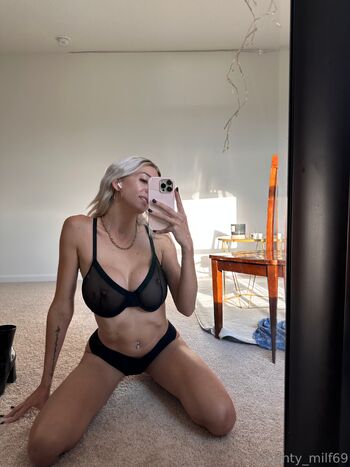 Miss Brookie NEW CONTENT DAIL / buustybuuttsluuttbrookie / brookiemilller nude photo #22