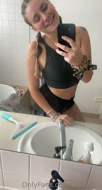 Amber / buuur15 nude photo #35