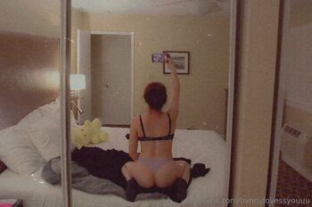bvnnylovessyouuu nude photo #4
