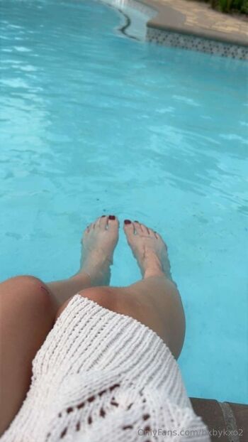 Ka / bxbykxo2 nude photo #8