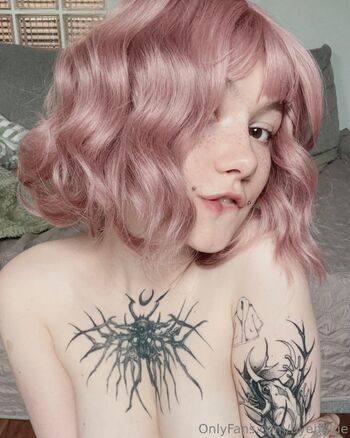 YONA / byebblue nude photo #1