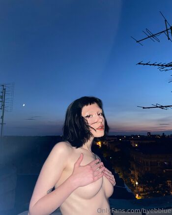 YONA / byebblue nude photo #6