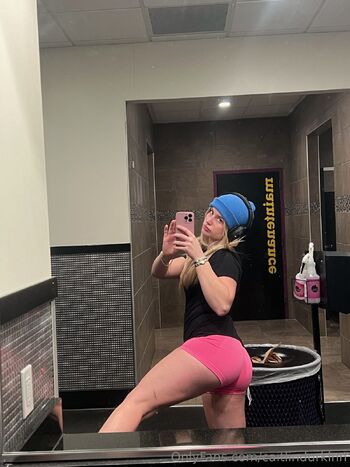 Caitli / caitlinspicy nude photo #31