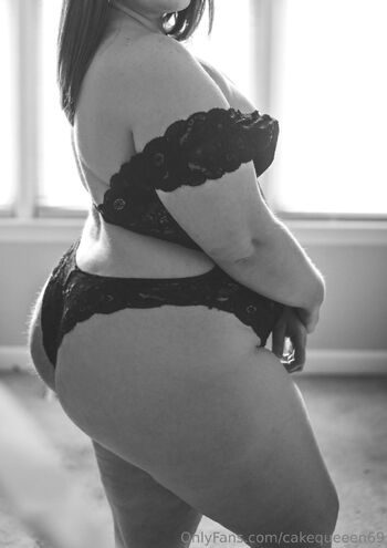 Cake Quee / cakequeeen69 nude photo #11