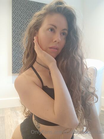 Callista Cottontai / callistacottontail nude photo #25