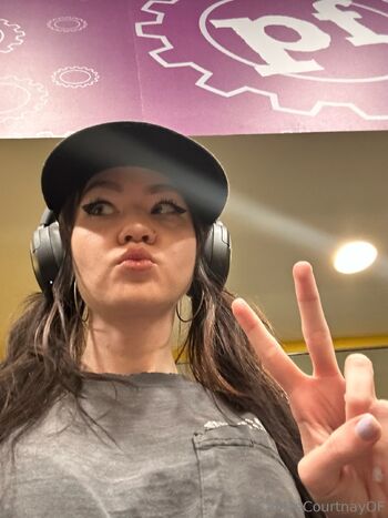 Courtna / callmecourtnay nude photo #22