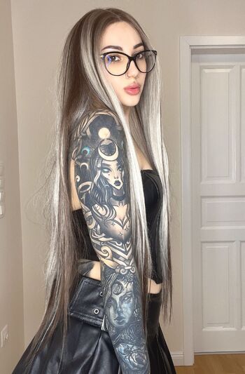 GODDESS ZARA / callmegoddesszara nude photo #14