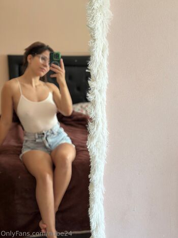 Sky / camile2303 nude photo #10