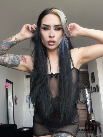 Camille 66 / camile_666 nude photo #4