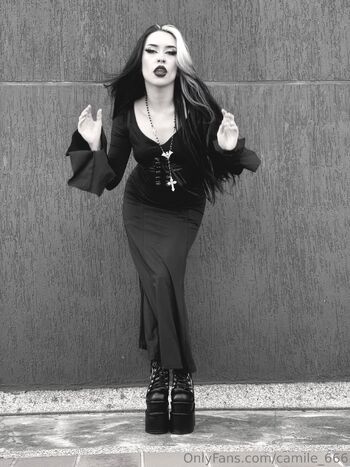 Camille 66 / camile_666 nude photo #10