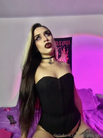 Camille 66 / camile_666 nude photo #26