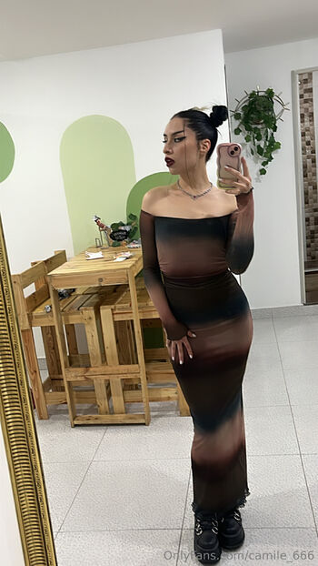 Camille 66 / camile_666 nude photo #32