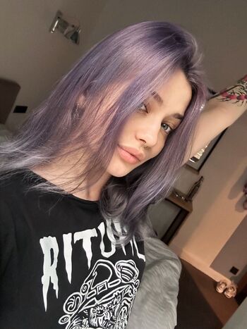 Camilla / camilla.austin nude photo #7