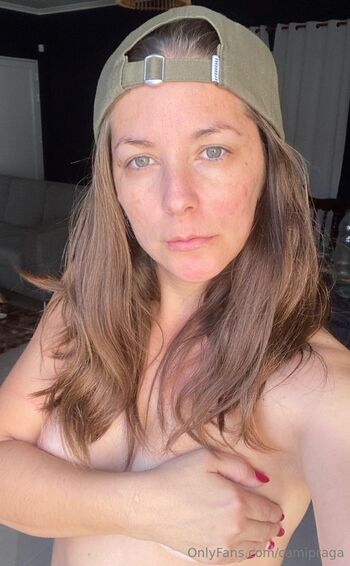 кαмιℓα / camipraga nude photo #1