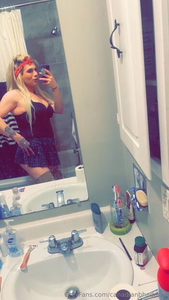 Jae / canadianbhaddiee nude photo #5