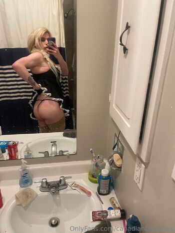 Jae / canadianbhaddiee nude photo #7