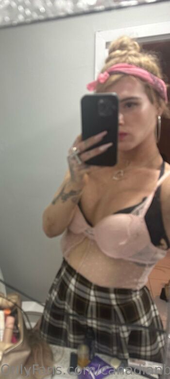 Jae / canadianbhaddiee nude photo #14