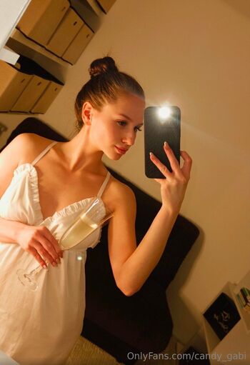 OnlyFans / candy_gabi nude photo #13