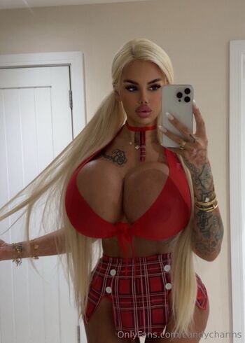 BUSTY BIMBO / candycharms nude photo #4