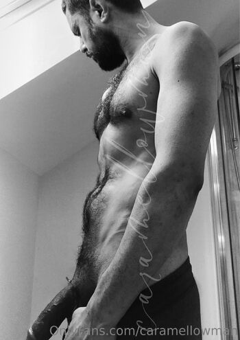 𝒞𝒶𝓇𝒶𝓂ℯ𝓁𝓁ℴ𝓌 / caramellowman nude photo #35