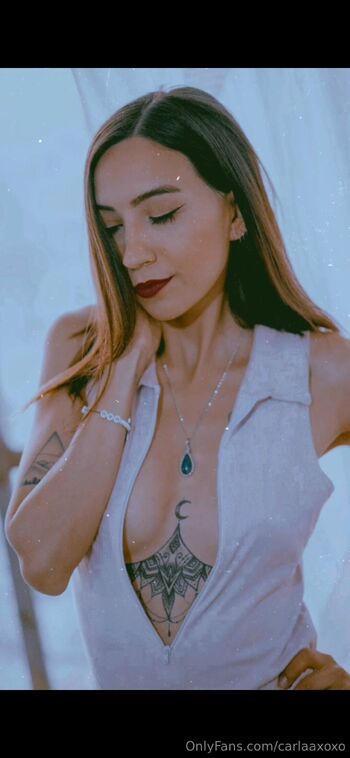 Carl / carlaaxoxo nude photo #38