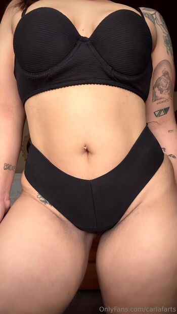 Carla Kerr / carlafarts nude photo #35