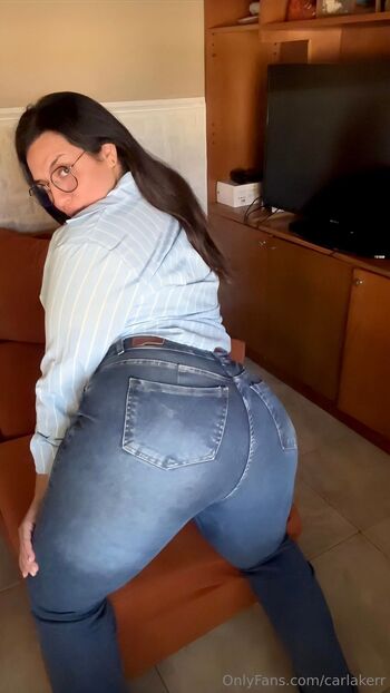 CarlaKer / carlakerr / carlafarts nude photo #4