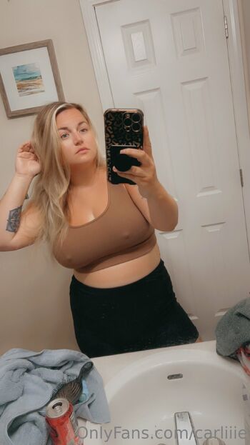 Carliii / carliiie nude photo #1