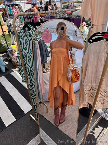 carly / carly.green nude photo #10